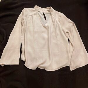 XL Hippie Rose, long sleeve shirt. Pinkish cream with small white dots.